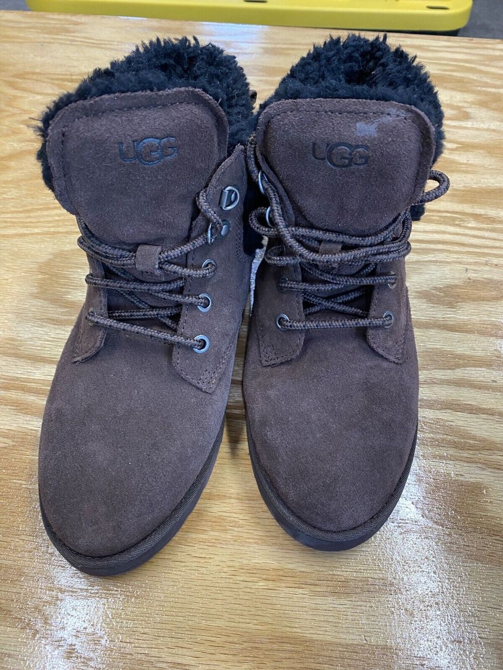 UGG Romely Heritage Women's Size 7 Brown Suede Lace-Up Outdoor Snow Boots S60